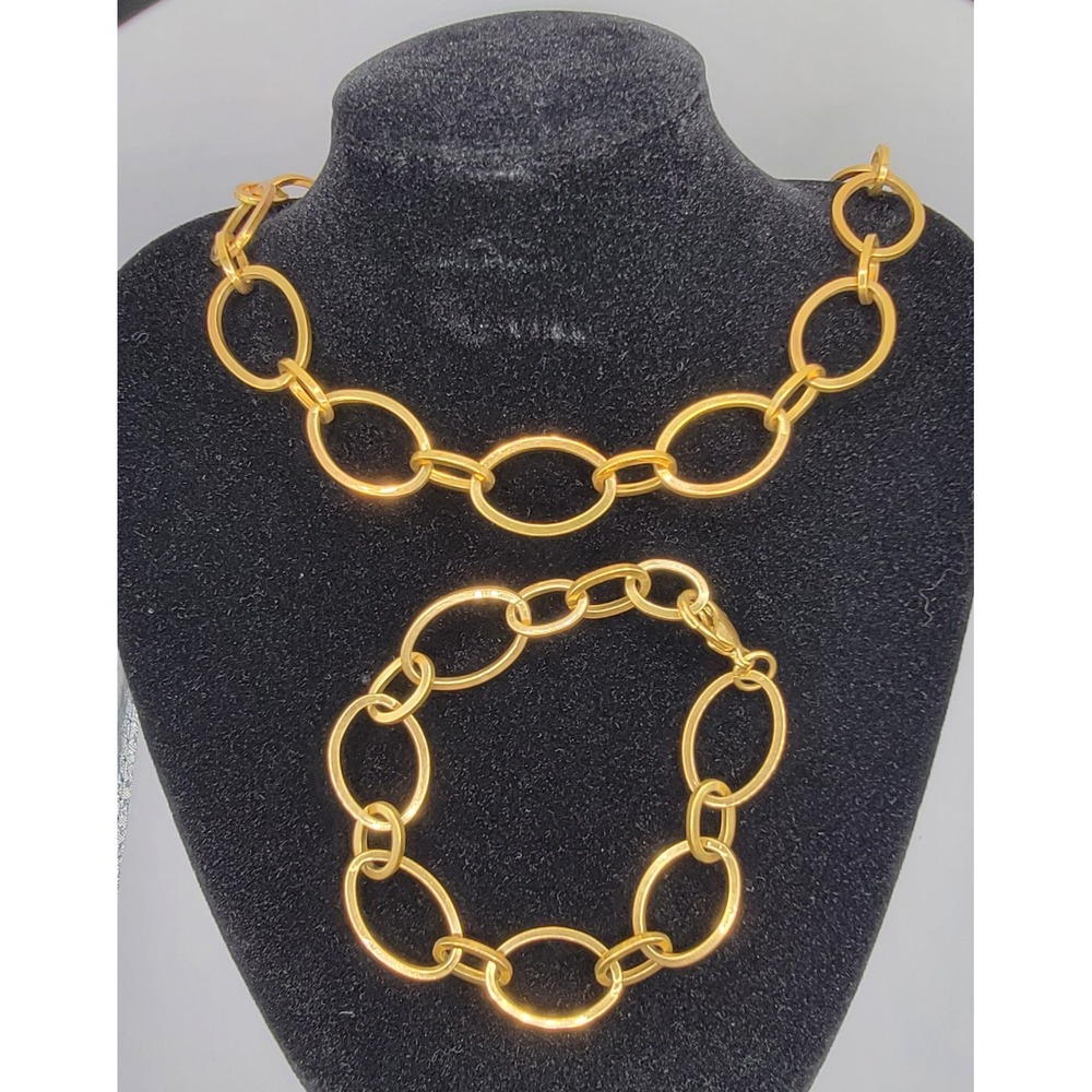 Avon Gold Tone Oval Link Chain Necklace and Bracelet Jewelry Set 1978 Vintage
